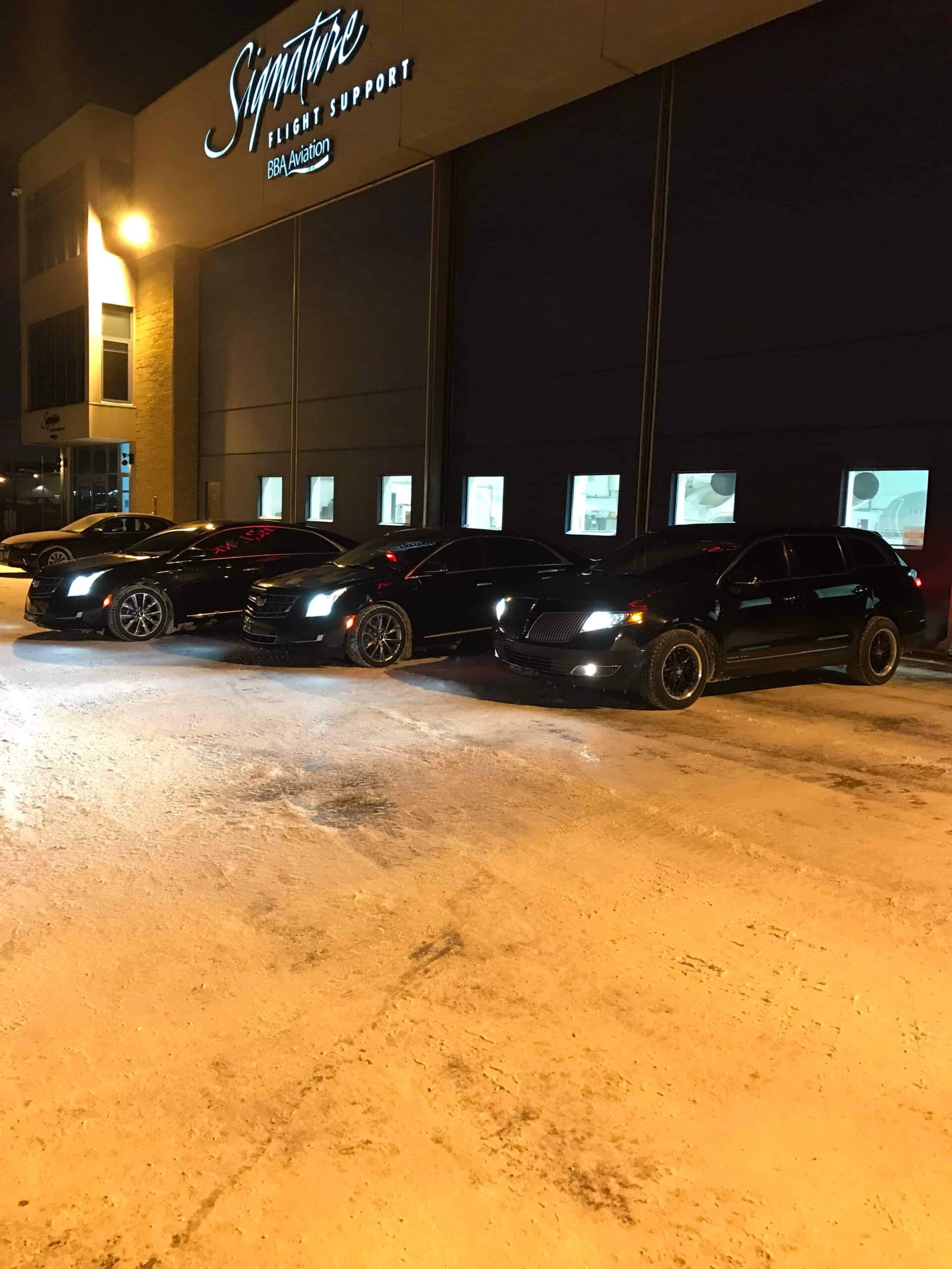 MTL Prime Limos vehicle ready for a private transfer from Montréal to Mont-Tremblant